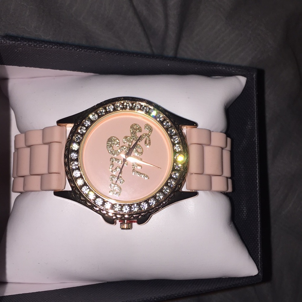 Watch - Picture 4 of 4